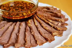 最简单的卤牛肉，调料只需这4样，酱香酥烂，好吃无腥味，不发柴图片