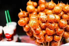 四川朋友之前的小吃摊，糖油果子，制作简单，卖的很火爆图片