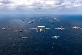 美日组成“五航母编队”！五艘巨舰亮相西太，中国或压根没当回事图片