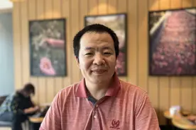 2018年香港博士参加求职节目，要求月薪5000被拒，如今他怎样了？图片