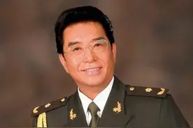 同父不同命：李双江两个儿子，一个入狱两次仍是宝，一个是他司机图片
