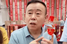 盘点4位有军籍的艺人：有人被捧上天、有人自毁前程图片