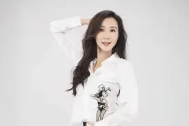 53岁萧蔷默认终身不婚！喜欢自由不愿生子，现有男友只享受恋爱图片