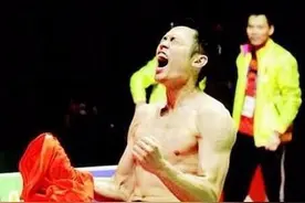 体育明星脱衣成瘾 粉丝一饱眼福图片