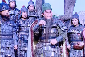 关羽帐下有3大谋士，6大战将，7个师兵力！难怪刘备不发兵支援图片