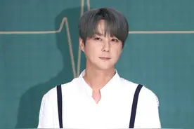 韩流鼻祖被逮捕！涉嫌酒驾盗窃车辆，车停路中间睡觉拒绝酒精测试图片