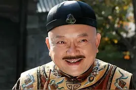 国家一级演员王刚曾经宣布，要卖掉北京豪华四合院，引发热议图片