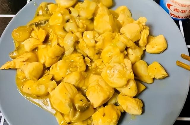 花胶猪展茨实莲子汤 莲子花胶猪肚汤的做法