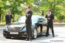 江湖仁义大哥—聂磊和加代在京城被欺负，郑哥出面说情图片