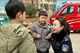 警营巾帼之女派出所长章丹——谁说女子不如男 女警撑起平安一片天图片