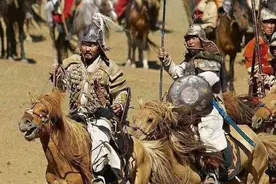 满清300万八旗子弟，统治了3亿汉人276年，汉人为何不敢反抗图片