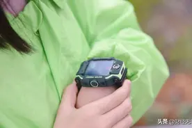 追星、早恋、沉溺游戏……主打安全的小天才，成为了“法外之地”图片