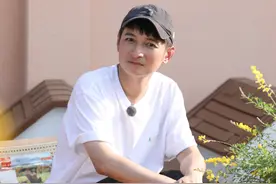 李维嘉首谈快乐家族解散，五人私下不常联系见面！跟吴昕关系最好图片