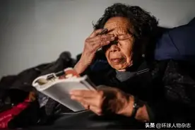 摆摊10年还债2000万！92岁的她终于“退休”了图片