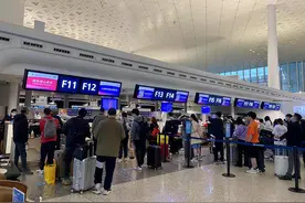 含wifi的经济舱、一站式柜台 东航服务“上新”迎“五一”图片