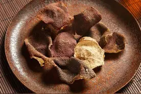 下巴长痘？无非是体内有寒湿了！图片