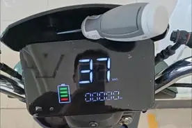 终于知道！电动车仪表盘显示的速度和里程有没有虚标了，原来如此图片