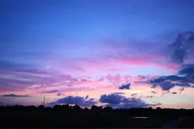 朋友病重期间，我手抄两首唐诗安慰他图片