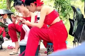 横店群演现状：数万怀揣梦想的“有志青年”，终究被现实磨平棱角图片