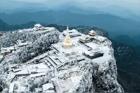峨眉山银色界：冰雪温泉欢乐季，体验另一种浪漫图片