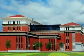 沈阳这所高中，人文特色首屈一指！图片