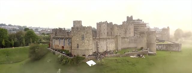 火了几十年，连特效都没有，也敢打脸漫威，他凭什么？