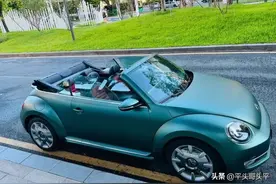 图｜大众敞篷甲壳虫第三代，你看它小，可它并不便宜，售价28万图片