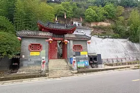 汉中西乡县的红崖洞虽然不大，但它包含的历史典故倒是很有来头图片
