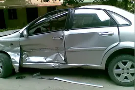 “交强险战士”越来越多，不买商业险行吗？定损员说出实情图片