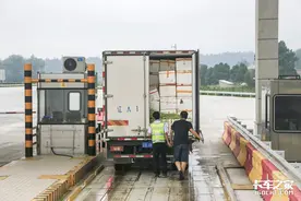 拉绿通的卡友请注意，交通部回复这些农产品都不免收高速费图片