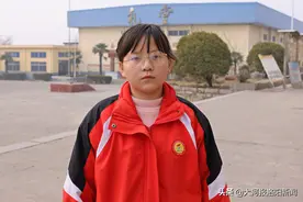 洛阳12岁女孩想要件属于自己的羽绒服，却从未向妈妈提过：怕她有压力图片