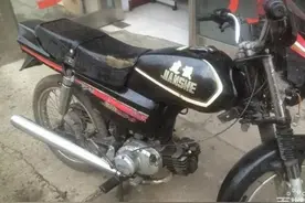 摩托车入住我家图片