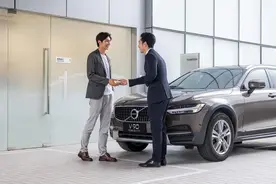 找不到修车店，自己上手保养？沃尔沃车主：大可不必图片