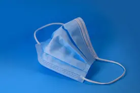 上海排查进展！沪一女子被地铁屏蔽门夹住不幸身亡？官方回应！华师大教授封闭管理期间摔倒过世？假！图片