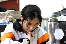 高考后才反应过来，高中生住校和走读的差距有多大，希望你没选错图片