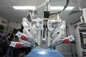 2400万一台！美垄断20年的“达芬奇”机器人，何时才能国产替代？图片