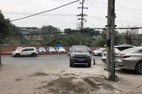 民声直通车 | 垃圾无人清理堆积成山？官方：立刻整治图片