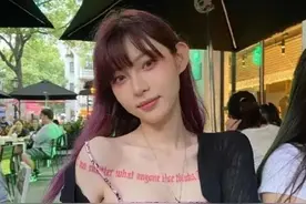 痞幼找49岁老男人，都以为男方捡了大便宜，实则痞幼才是大赢家图片