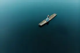 生活最好的状态：忙里偷闲，苦中作乐，闹中取静图片