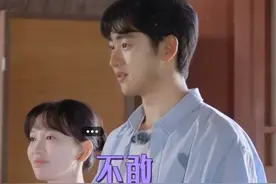 42岁金莎要当高龄产妇？小19岁鲜肉男友被问婚后生子话题，直言：我的期盼一男一女图片