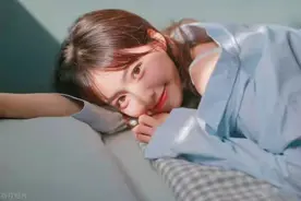 故事：给暗恋男神告白两次被拒绝，我冲动接受相亲，和一帅哥扯证图片