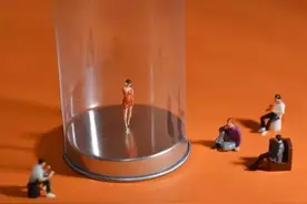 一句话让一个奔四的男人瞬间崩溃图片