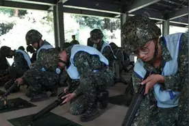 被迫动手！台独喊话：一旦发现解放军进入，将“立即开火”反击图片