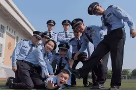 高考顺利考上警校，毕业却不能当警察，大学生状告公安部门引热议图片