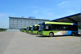 70岁以上公交敬老IC卡集中办理和年审工作即将开始图片