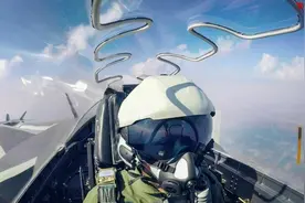 中美顶级飞行员三件套对比，美国曾经的优势领域，如今被中国赶超图片