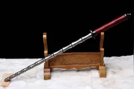 中国古代战场上的破甲之器——鞭图片