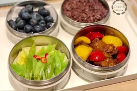 小学生自带午餐，90后妈妈的爱心便当成焦点，同学：看着就流口水图片