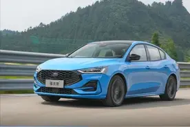 1.5T+6AT，换上四缸后提升竟这么大！试驾全新福克斯，能再火一把图片