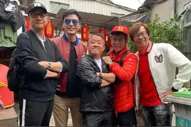 谭咏麟资料身高1.75米，猜一猜，实际大概是多少？图片